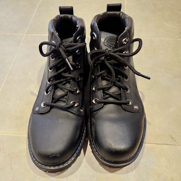 Sketchers Boots - Picture 3 of 5
